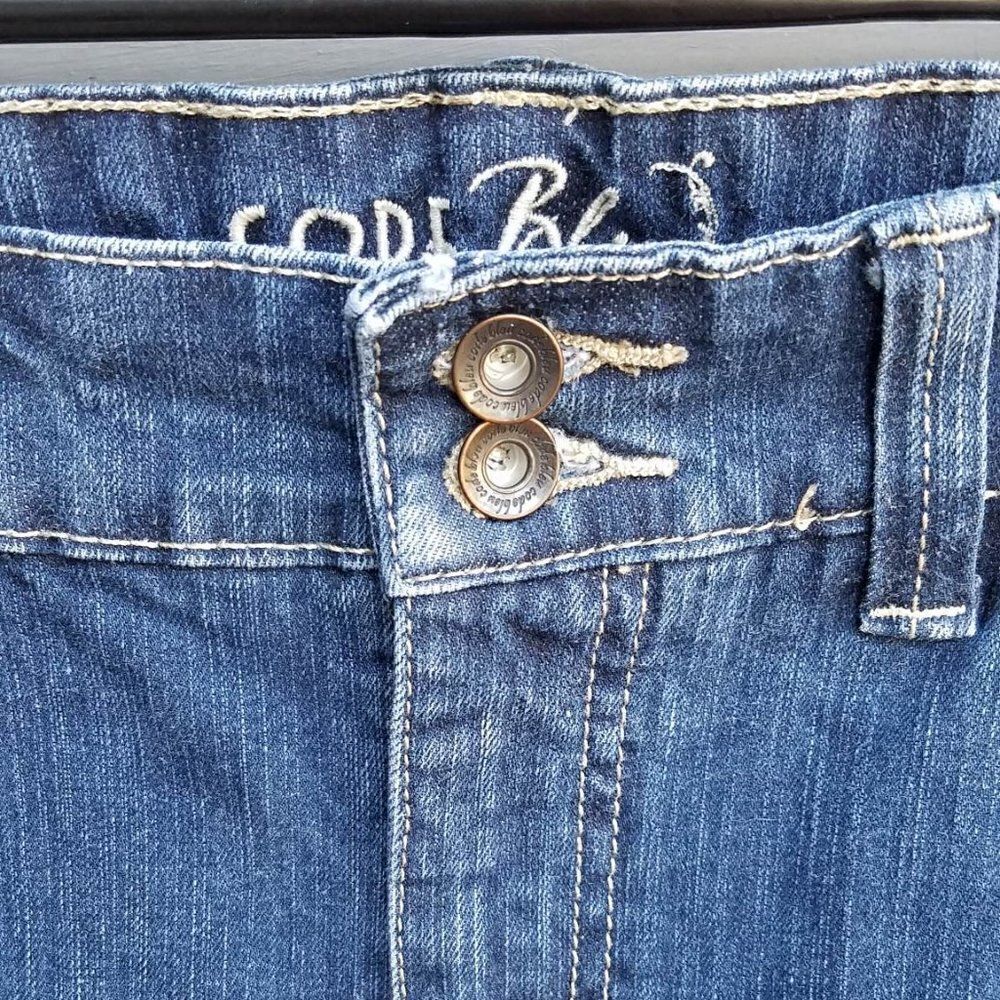 Code Bleu Brigitte Capris Jeans check Measurements - Picture 7 of 7